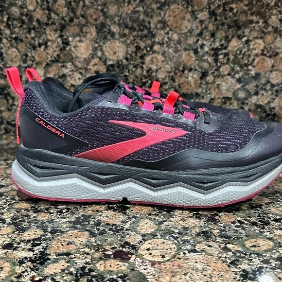 Brooks Caldera Trail Running Shoes Size 8 EUC - Picture 6 of 9